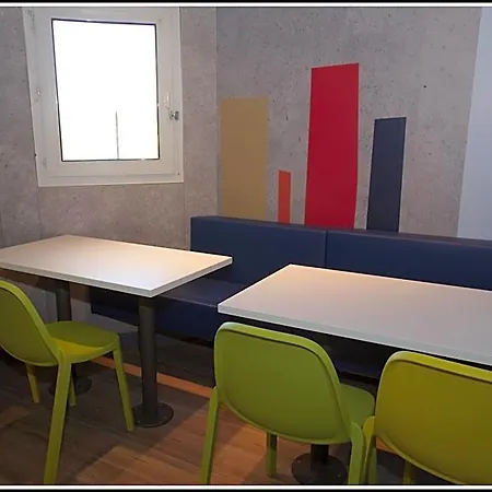 Hotel Ibis Budget Lyon Sud St Genis Laval 2*