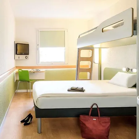 Ibis Budget Lyon Sud St Genis Laval ホテル